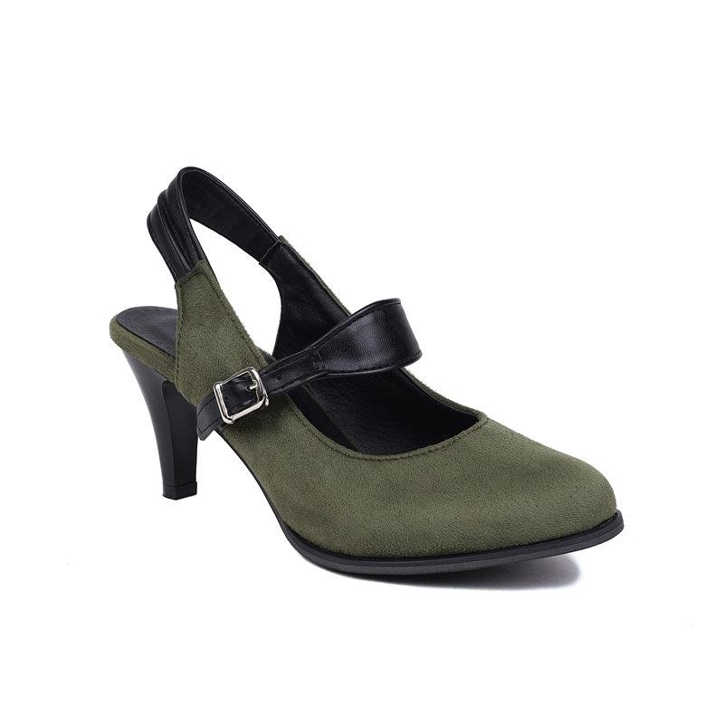 Женские босоножки на высоком каблуке просты и универсальны есть босоножки на тонком каблуке подходящие по цвету и босоножки большого размера с туфлями-мешками 43 4429₽