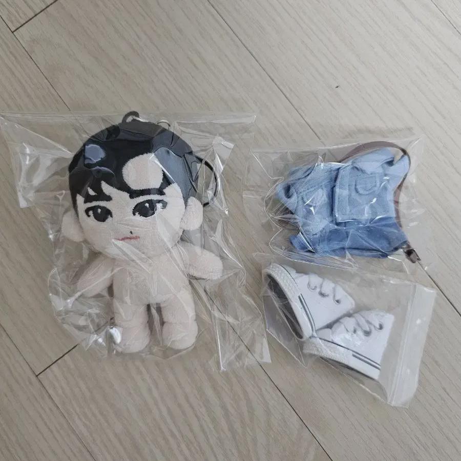 

Park Jae-jeong Doll Keyring