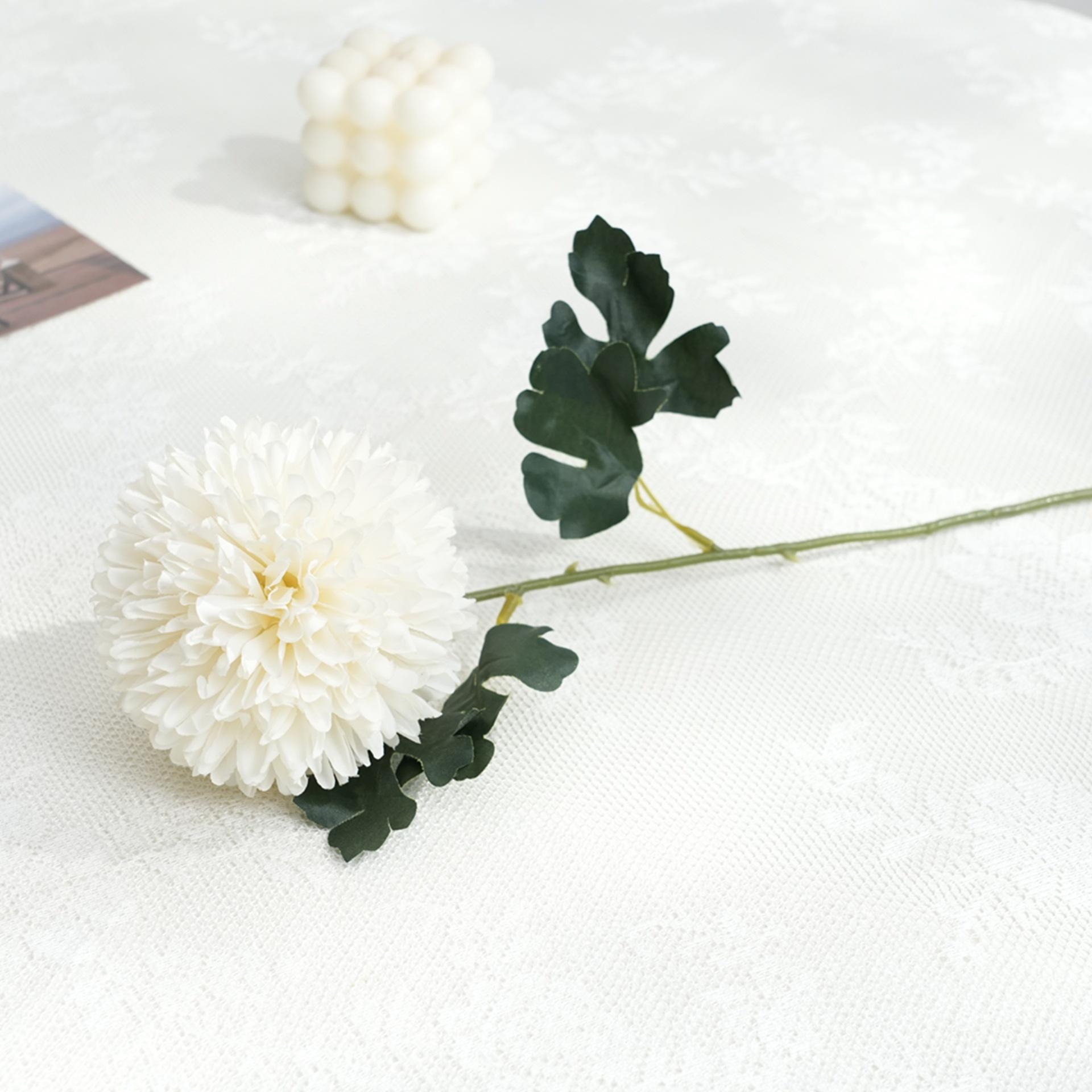 

Simulated Single Table Tennis Chrysanthemum Home Party Dining Table Decoration Wedding Props Arrangement Materials Fake Flowers 2pcs белый