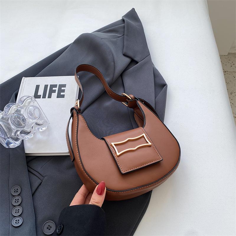 Popular Bag Women's 2025 Summer Simple New Solid Color Crescent Moon Hand Carry Women's Bag Underarm Trend Fashion Shoulder Bag