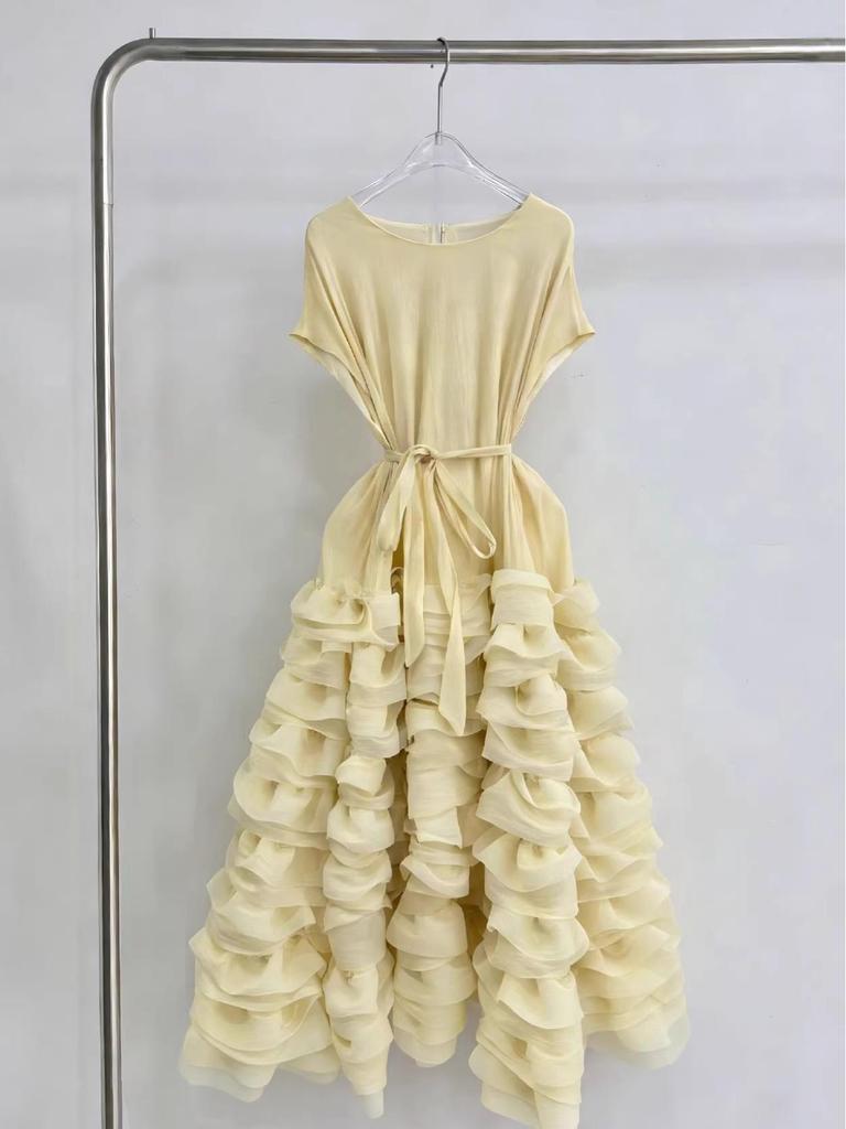 Elegant French Ruffle Waist-Cinching Patchwork Pleated Cake Skirt with Lace-Up Detail