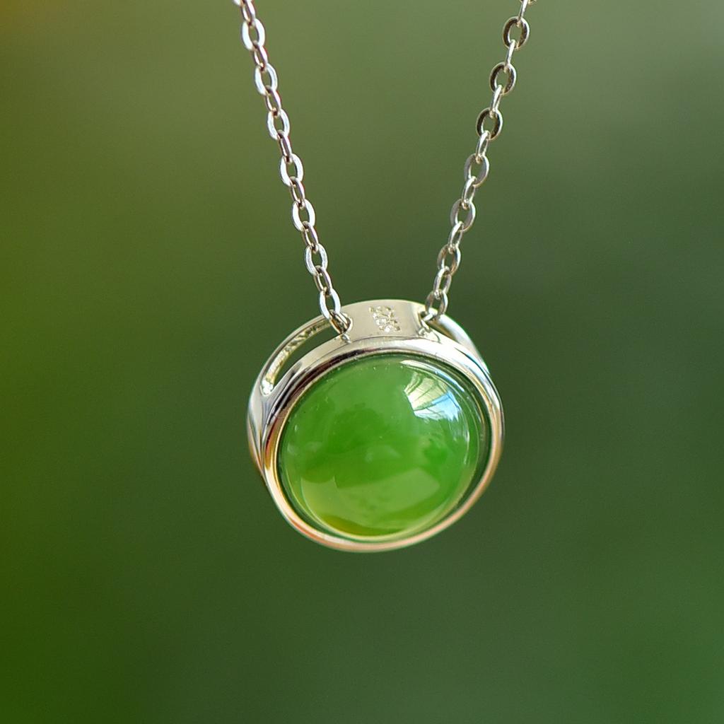 Hotan Jade Jasper S925 Silver Inlaid Egg Face Pendant Necklace Women's Fashion Simple Style with Certificate