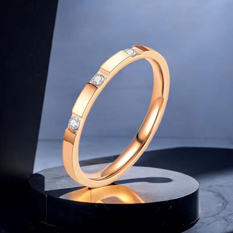 Luxury Women's Stainless Steel Ring: Electroplated Titanium, Non-Fading, Versatile Design