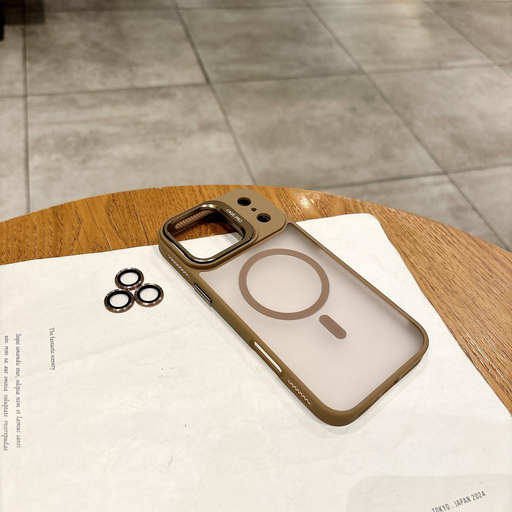 Applicable to iPhone18PROMAX magnetic mobile phone case Apple 17 lens holder skin matte protective case