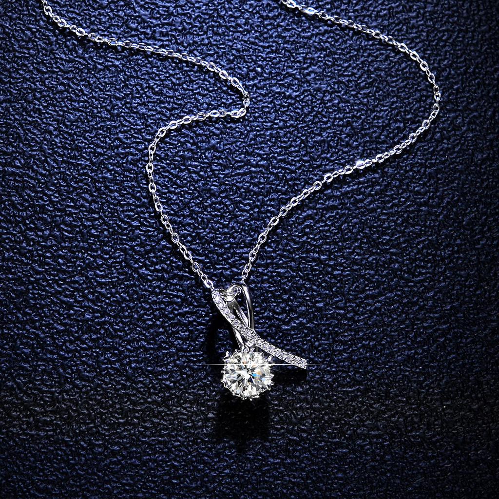 Tancise S925 Sterling Silver Moissanite Luxusný osobný náhrdelník s príveskom Dámsky klasický náhrdelník s prílivom na párty darček na párty