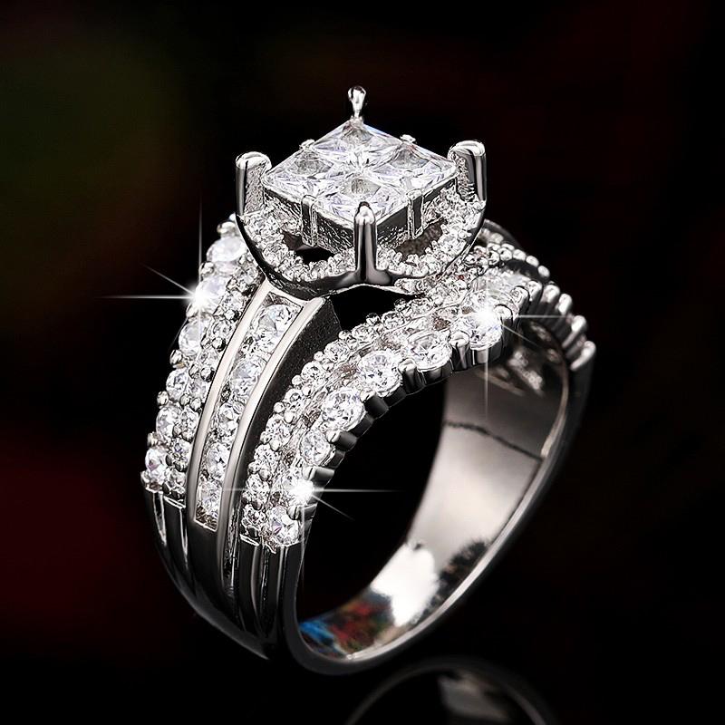 Huitan Wedding Rings for Women 2023 New Full Bling Iced Out Sparking CZ Female Rings Engagement Proposal Bands Fashion Zircon