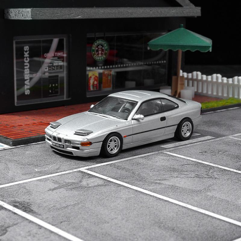 1/64 BMW 850 CSi Auto in Lega Diecast e Veicoli Giocattolo Modello di Auto Modello in Scala Miniatura Auto per Bambini