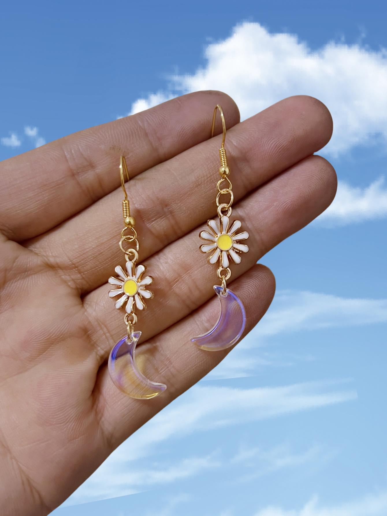 

Boho Gold Color Stainless Steel Sun Flowers Transparent Crescent Moon Pendant Dangle Earrings for Women Halloween Party Jewelry