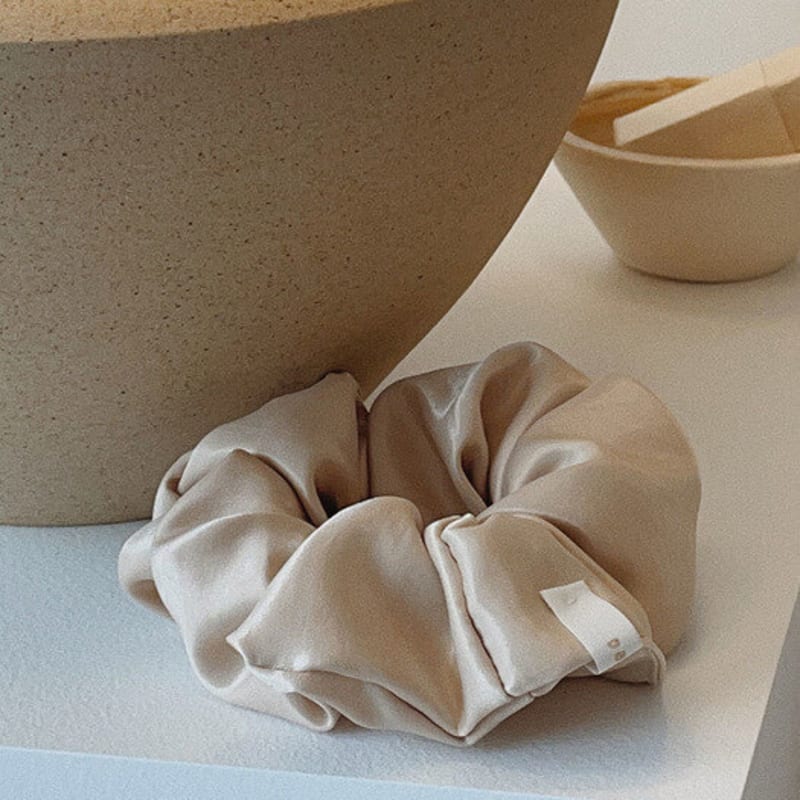 

oar Глянцевые Сатиновые Скранчи [Бежевый] Beige