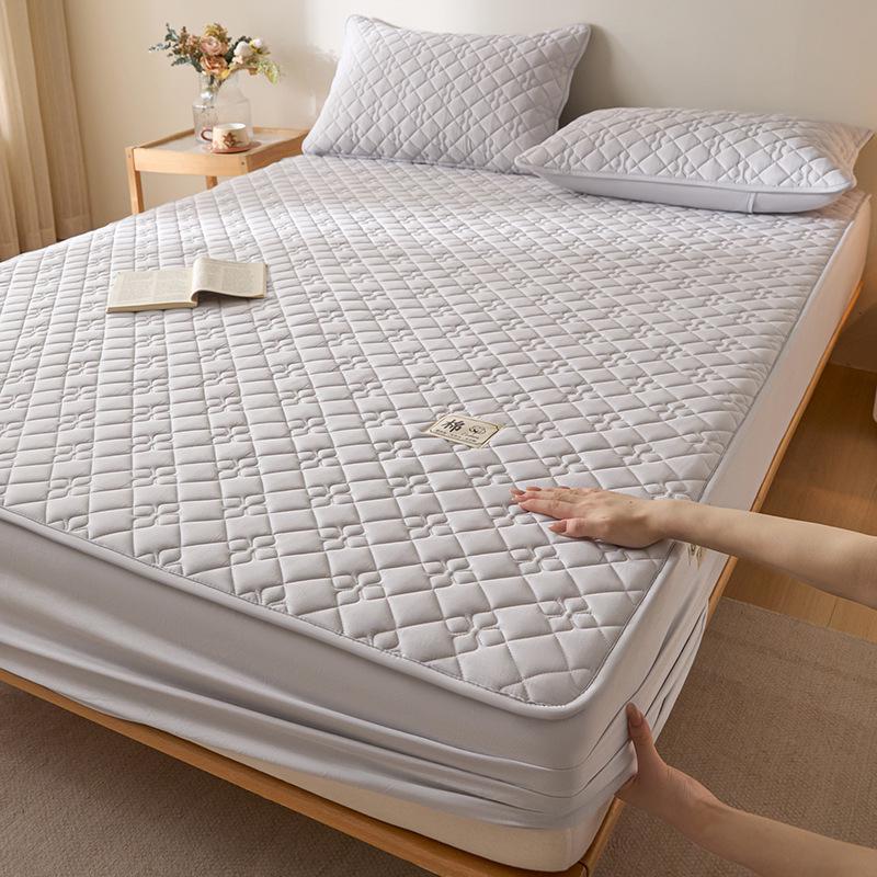 All-Cotton Quilted Waterproof Mattress Protector for All Seasons