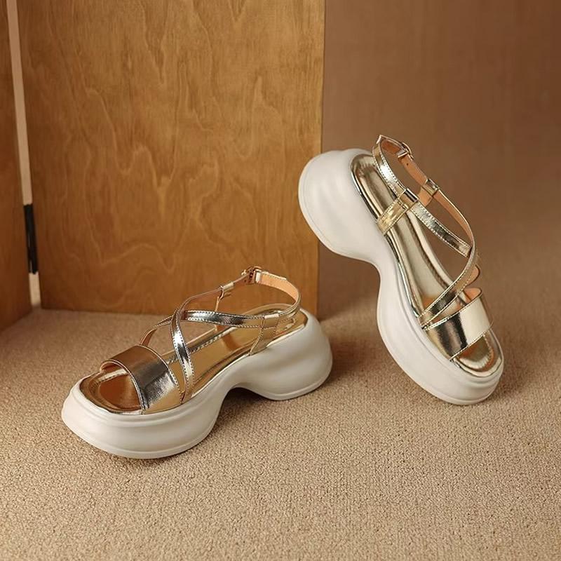 Womens Summer New Fashion Metal Buckle Designer Non-slip Low Heel Sandals Outdoor Open Toe Casual Vacation Womens Platform Shoes 35 золотой 2939₽