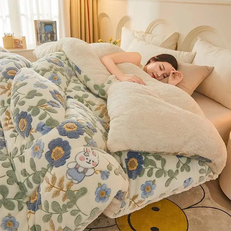 Snowflake Velvet Comforter Fine And Delicate Lamb Wool Quilt Core Dormitory Adults And Children Machine Washable Thick Blankets