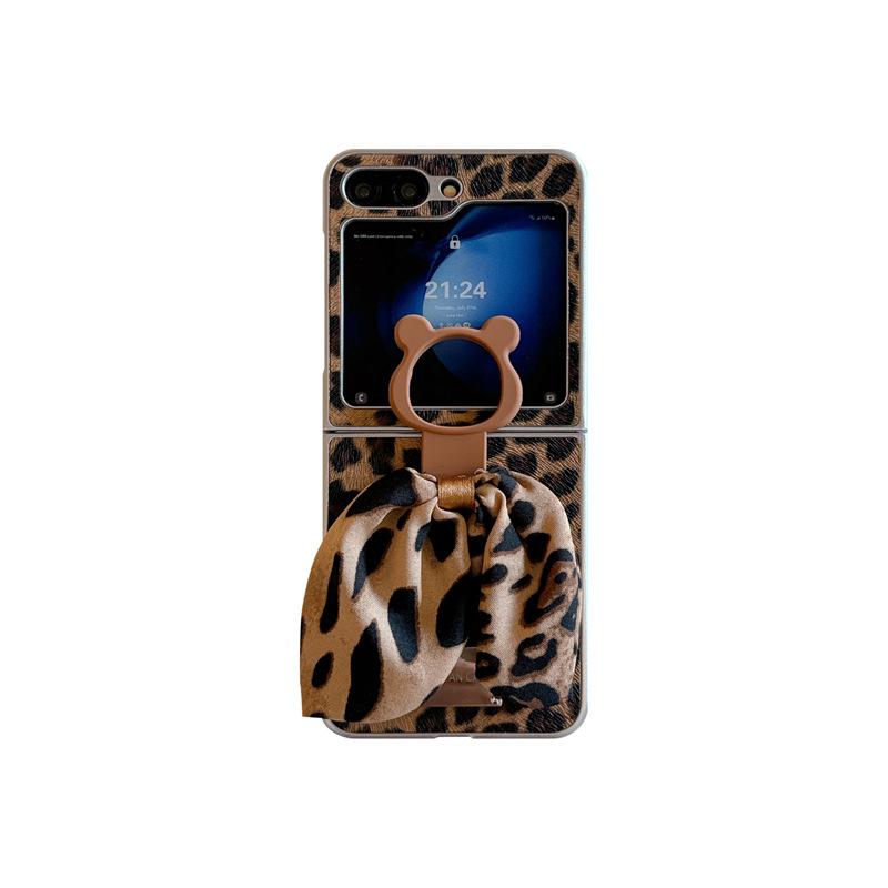 Leopard Print Bow Ring Is Suitable for Samsung ZFlip6 Mobile Phone Case Zflip5 Folding Screen Anti-drop Protective Case.
