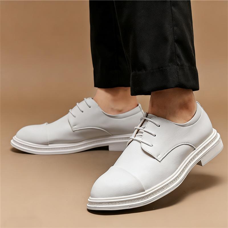 Fashion New Men's White Black Lace Up Patent Leather Oxford Shoes Designer Male Formal Wedding Prom Dress Homecoming Footwear