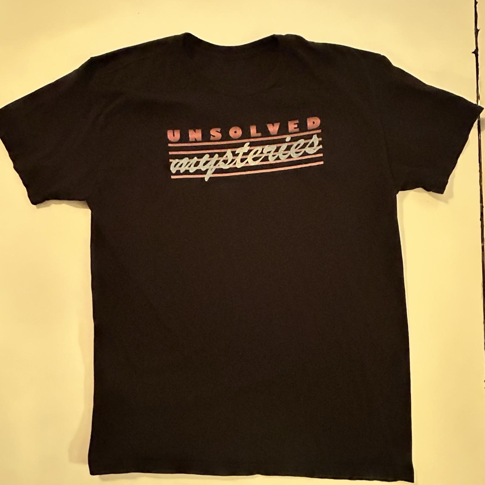 Unsolved Mysteries logo Classic T-Shirt Adult Medium Robert Stack Unisex T-Shirt M