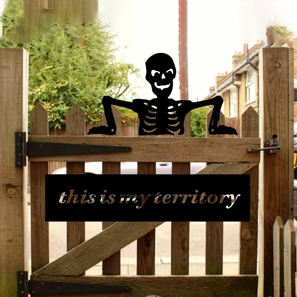Festive Iron Skull Statue for Outdoor Decor - Perfect for Halloween (11" x 6.5")Charming Iron Skull: Halloween Decor Gem.