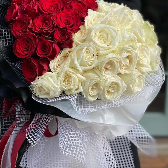 1 Roll Flower Wrapping Mesh Paper Decorative Eye-catching Polyester Craft Supplies Flower Wrapping Paper for Bouquet