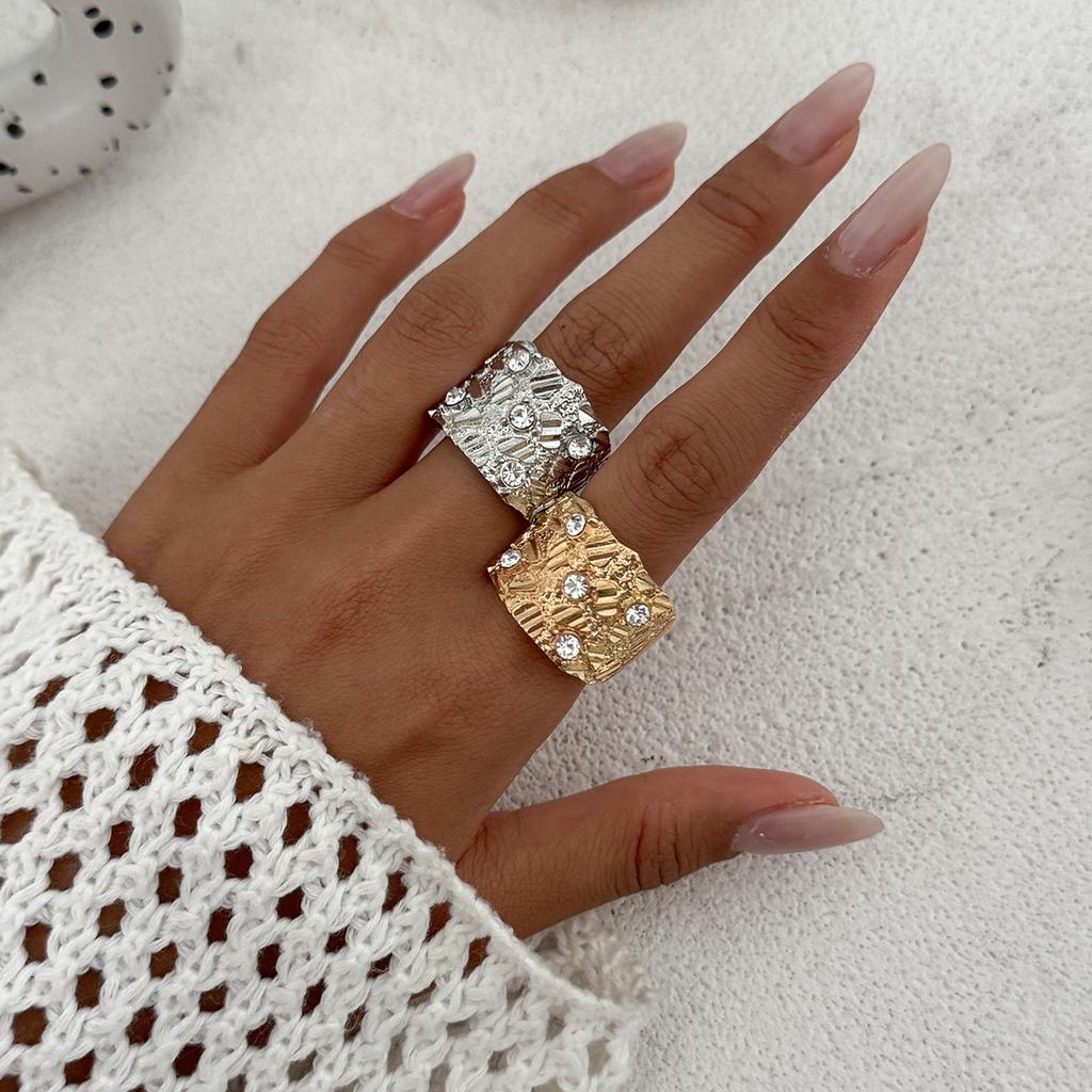 Hip-Hop Irregular Hammer Pleated Diamond Ring, Personalized Metal Wind Wide Version Open Ring