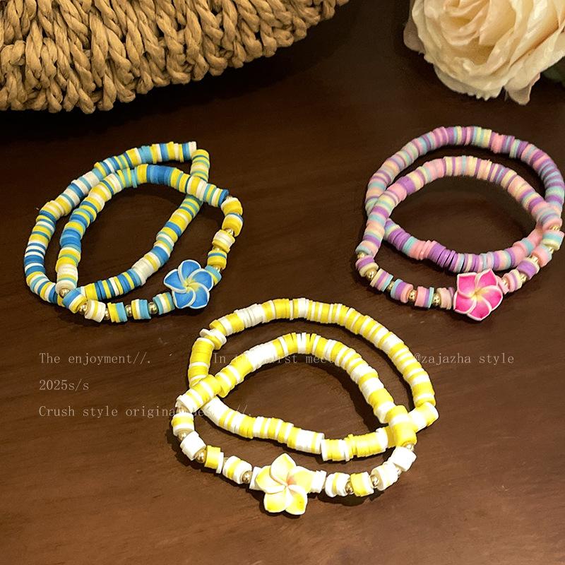 Bohemian soft pottery handmade beaded flower bracelet small fresh holiday style bracelet sweet fashion versatile jewelry