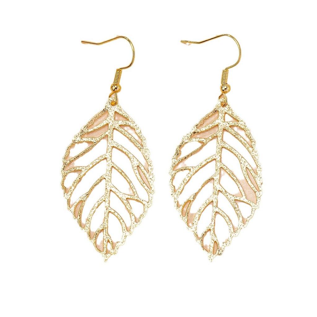 Stylish European and American Leaf Texture Hollow Earrings - Elegant and Versatile Fashion Jewelry