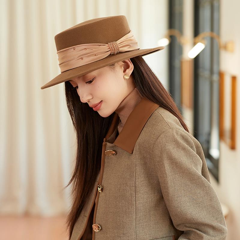 

2024 Women s High-End French Retro Wool Flat Top Hat for Spring & Autumn M (56-58cm) бежевий