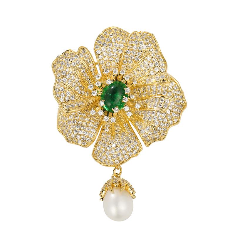 Vintage Court Fur with Accessories, Green Agate Camellia Brooch Dual Use