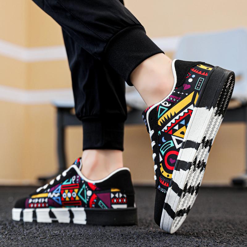 Pantofi pentru bărbați cu talpă plată, la modă, populari, cu adidași colorați de exterior care oferă confort, sunt antiderapanți, de înaltă calitate, pentru fitness și timp liber