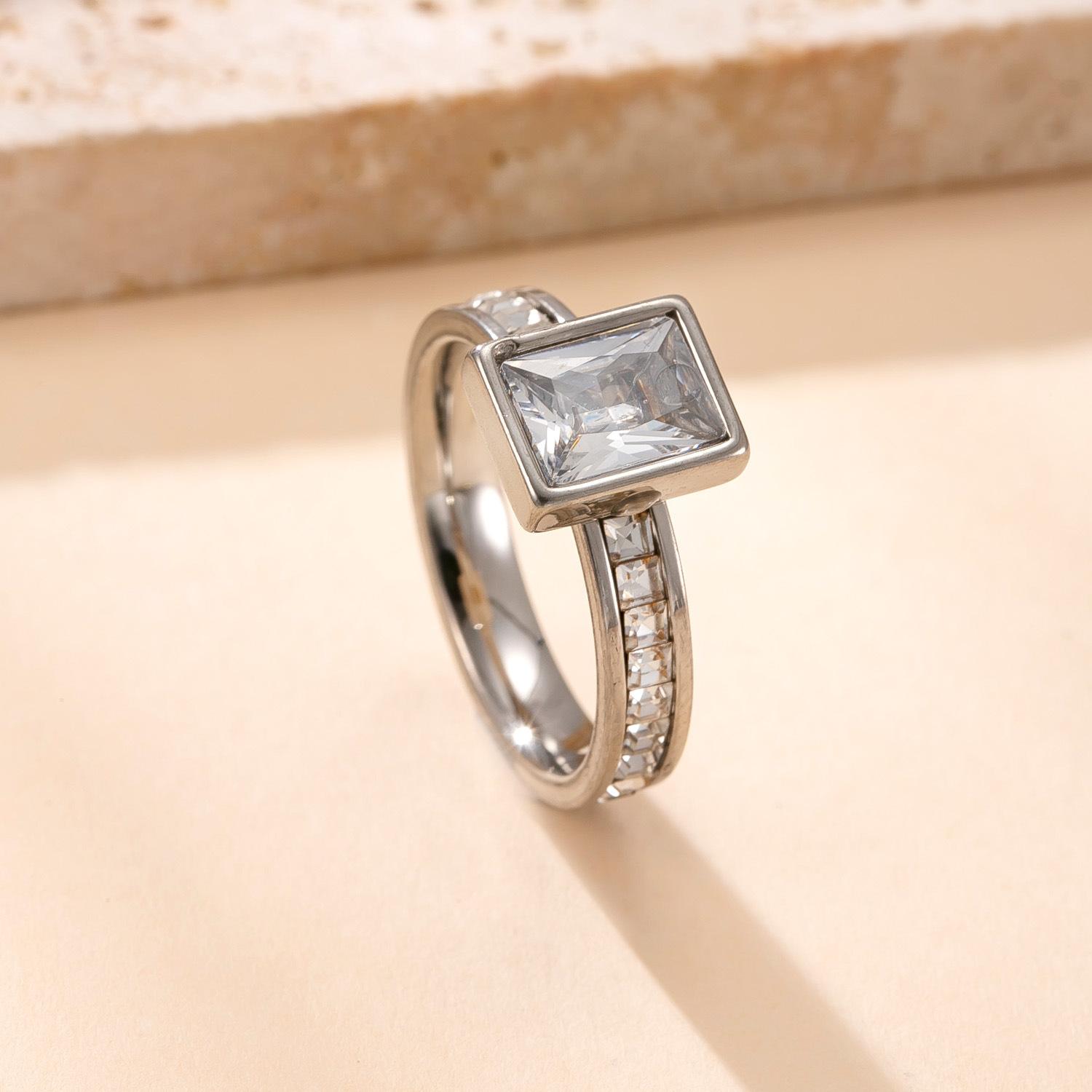 

Роскошное квадратное кольцо из нержавеющей стали с цирконом для женщин, модные аксессуары с цирконом для пальца, подарок для девушки на вечеринку USA 7