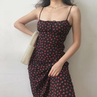 Vestido de playa floral retro francés ajustado con tirantes