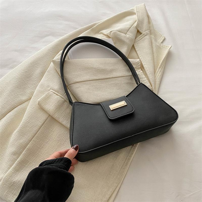 Korean Version of Women's Simple Commuting Women's Bag New Fashion Casual Bag Summer Hand-heeled Shoulder Armpit Crescent Bag