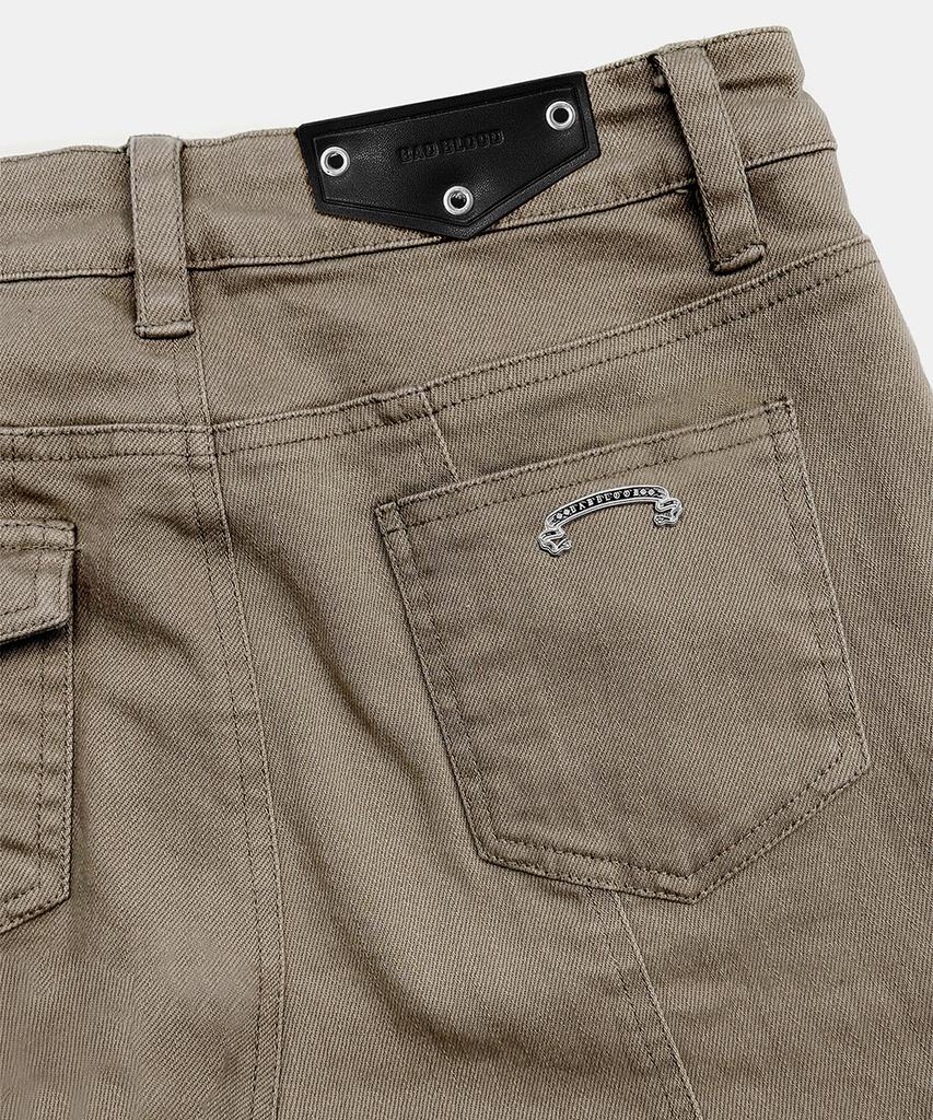 BADBLOOD 109 Low-Rise Cargo Bootcut Pants - Beige