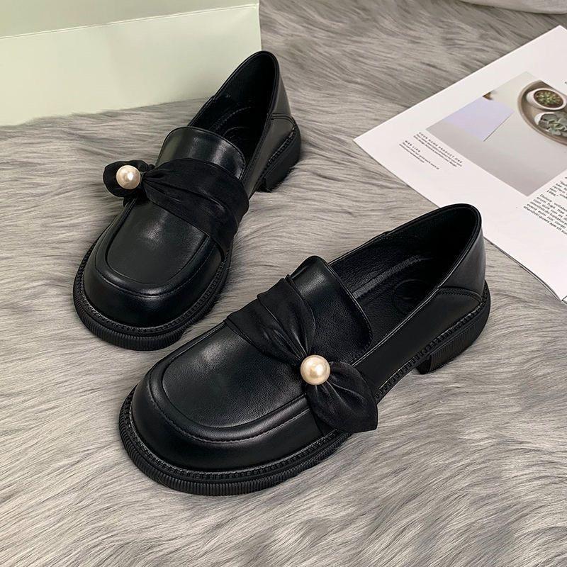 British Style Loafers Women's 2025 New Spring and Autumn Season One-pedal Low-heeled Round Head Versatile Small Leather Shoes Pearl Single Shoes