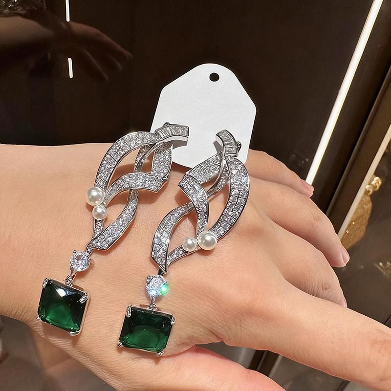 

Huitan Modern Fashion Female Square Green CZ Dangle Earrings with Imitation Pearl Luxury Copper Color Wedding Trend New Zircon