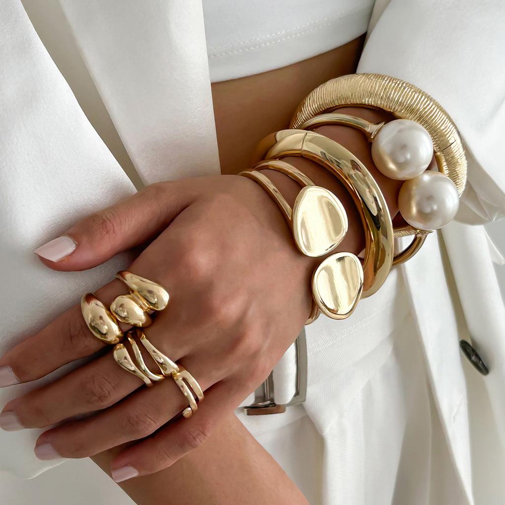 Exaggerated Large Pearl Open Bracelet Bracelet Metal Water Drop Wide-Sided Striped Spring Buckle Bracelet