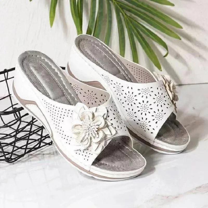 Fashion New Women's Slippers Casual Flower Hollow Wedge Beach Shoes Outdoor Fashion Platform Comfortable Non-slip Sandals