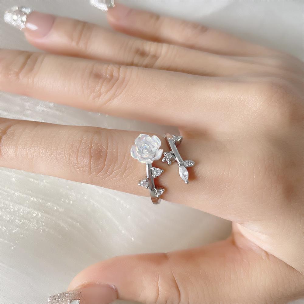 Aurora Camellia Women's Zircon Branch & Leaf Rose Flower Ring