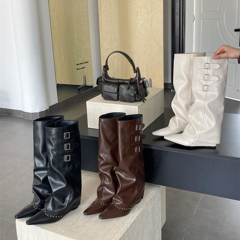 Western Cowboy Boots Pleated Pile Pile Knight Boots Punk Pointed Pants Boots Belt Buckle Boots