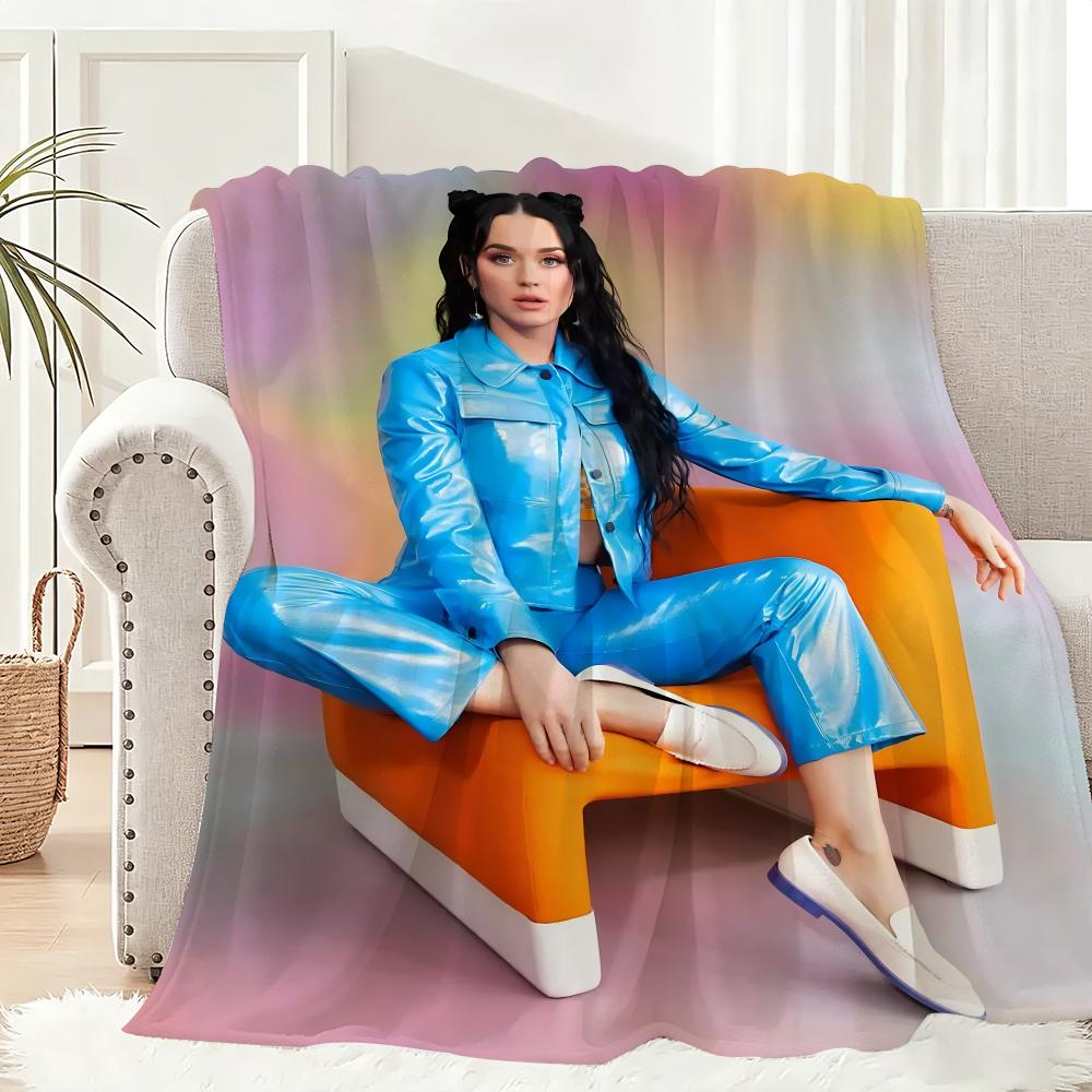 Singer K-Katy Perry Album Throw Lightweight 240g Flannel Blanket Soft Skin-friendly for Summer Cooling