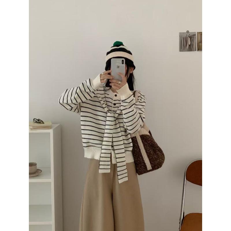 

Fake two-piece striped knitted cardigan for women s autumn and winter new design sense casual loose sweater jacket for women One size