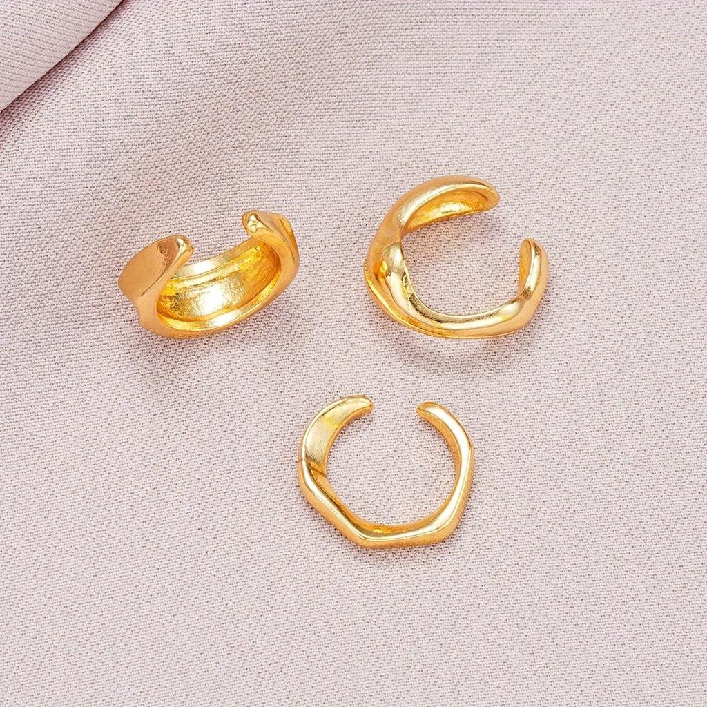 Set of 3 Women's Earrings: Gold-Tone Irregular Geometric Lines—Trendy Accessories with a Simple, Elegant Design