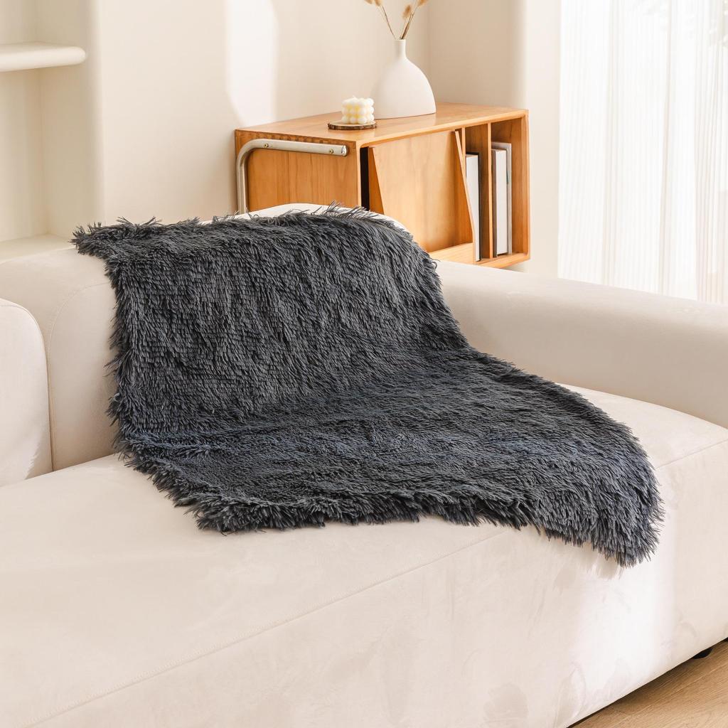 Waterproof Warm Pet Blanket: Plush Mat for Cats and Dogs