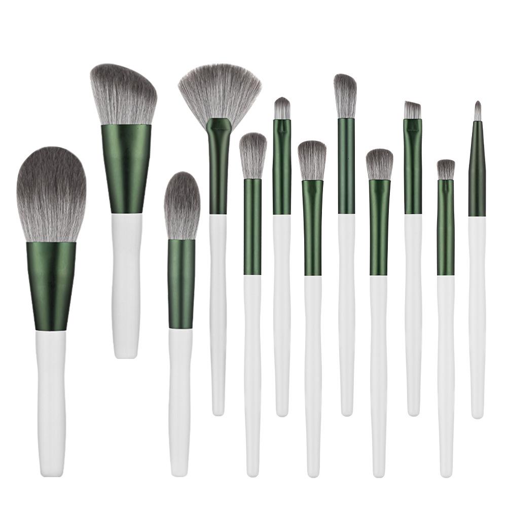 12 Green Cloud Makeup Brush Set Suitable for Beginners Easy to Apply Makeup Loose Powder Brush Foundation Brush Opposite Handle Beauty Tool