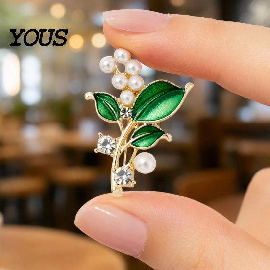 Brooch Pin, Plant Shape Lapel Pin with Green Leaf Design, Imitation Pearl Collar Rhinestone Combination Stable Buckle for Daily Commuting And
