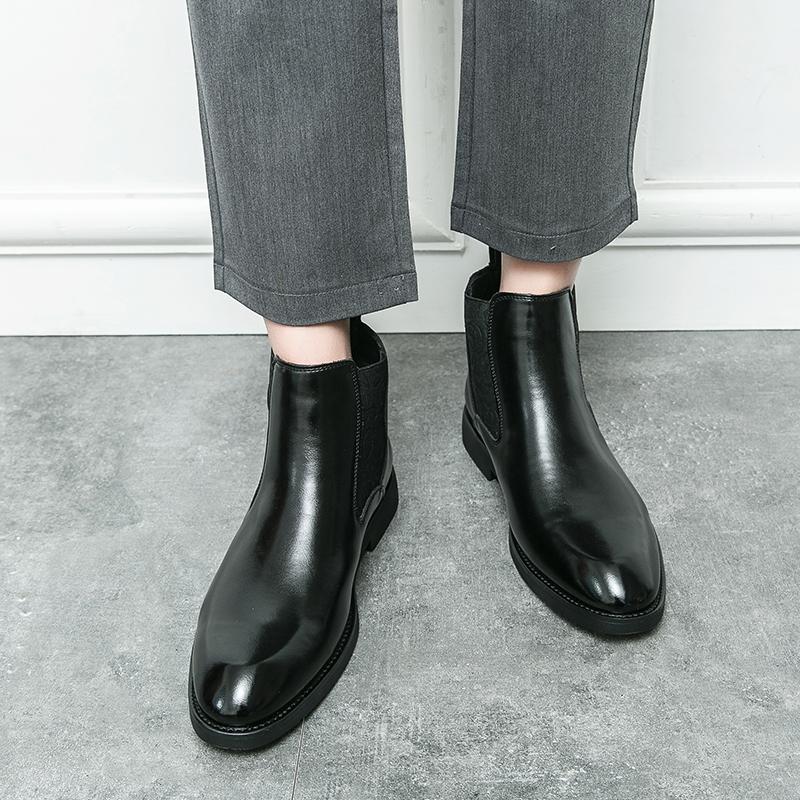 Mode Chelsea Herrenstiefel Mode PU Einfarbig Knöchelhoch Low Heel Gummizug Geschnitzt Business Formal Arbeitsstiefel Große Größen 38-46
