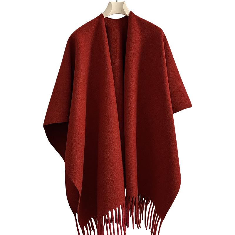 Cozy Wool Tassel Shawl for Women – Autumn/Winter Photography Cloak