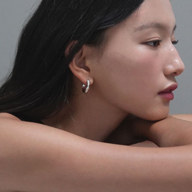 REINDEER GROTTO EARRING 10