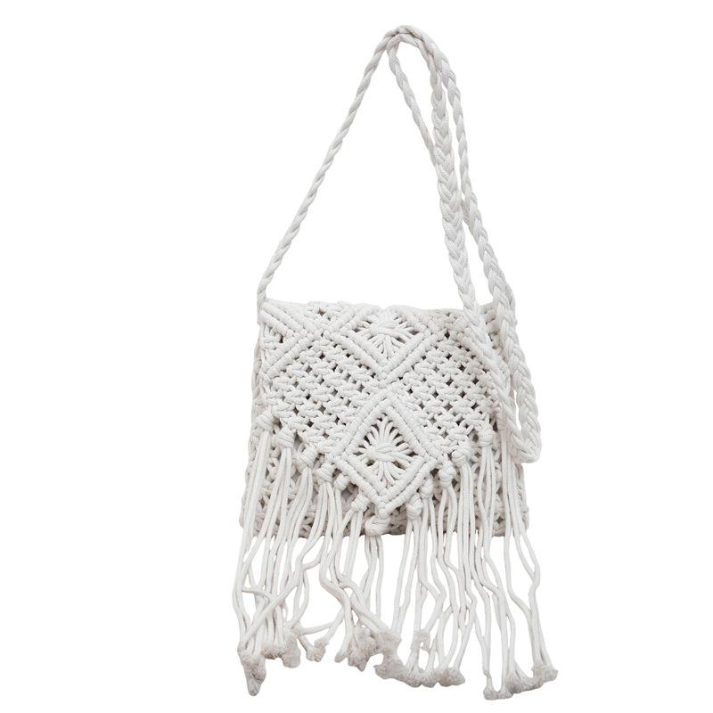 Seaside Beach Straw Bag Women's Vintage Woven Shoulder Bag Tassel Hollow Crossbody Bag