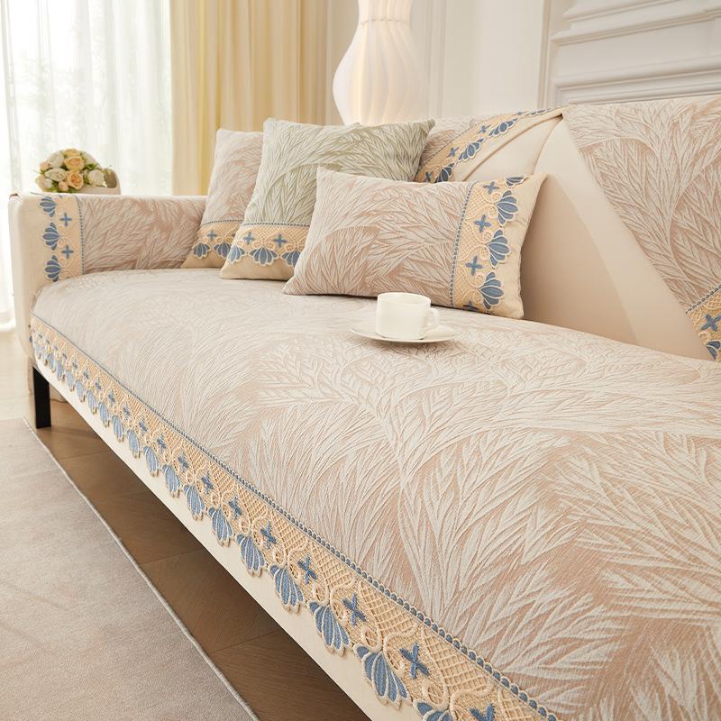 New Lace Sofa Cover Chenille Jacquard Non-Slip Sofa Covers for Living Room Modern Four Seasons Universal Solid Color Couch Cover