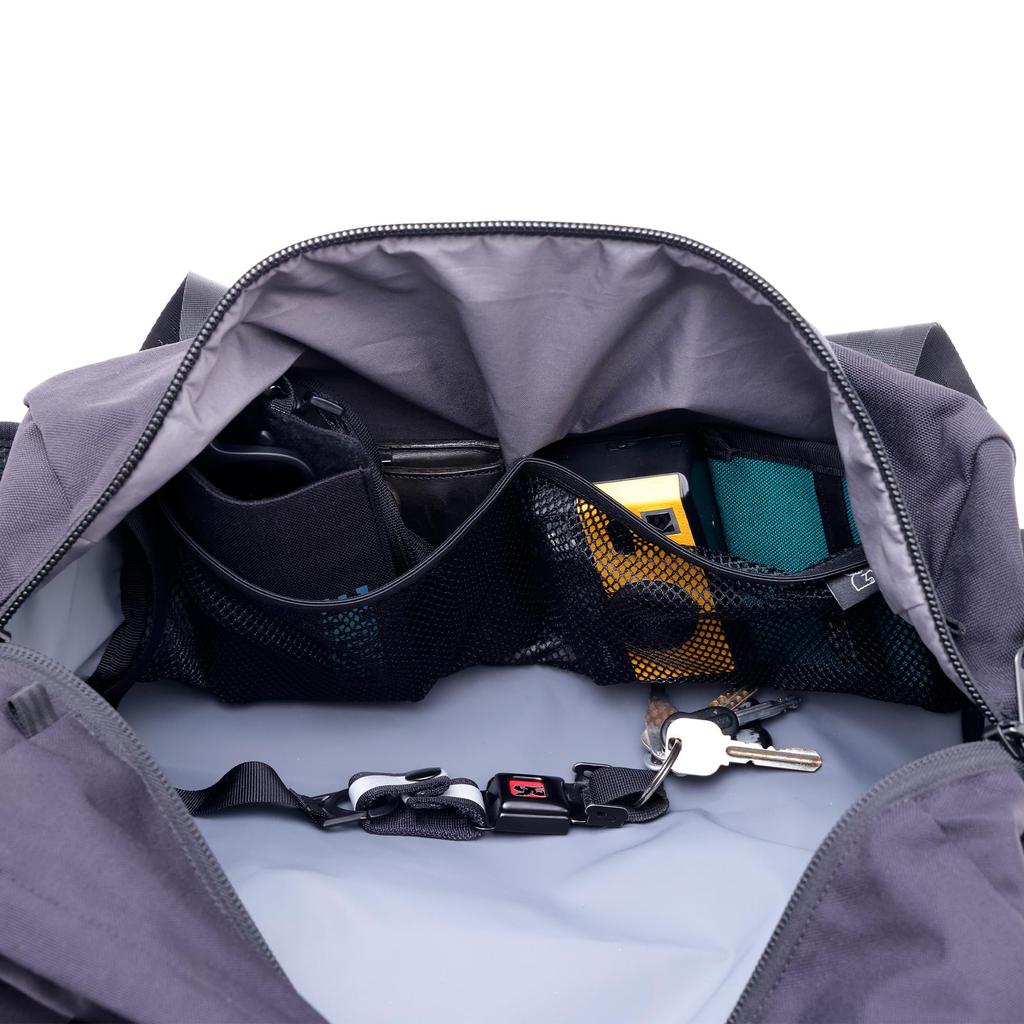 Chrome BARRAGE 32L DUFFLE Duffel Bag (Current Model) BLKXBLACK X Black X Water-Repellent