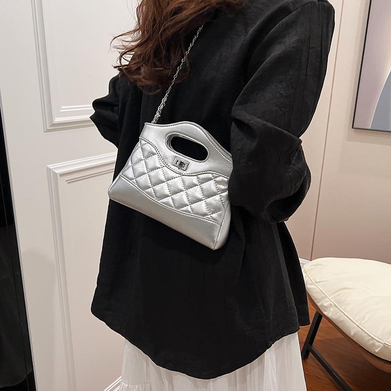 Handbag Bucket bag New chain Shoulder bag Women's fashion versatile diamond messenger bag